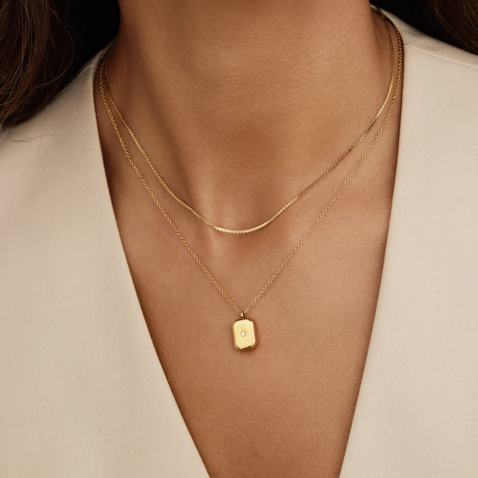 Stella Pendant Necklace