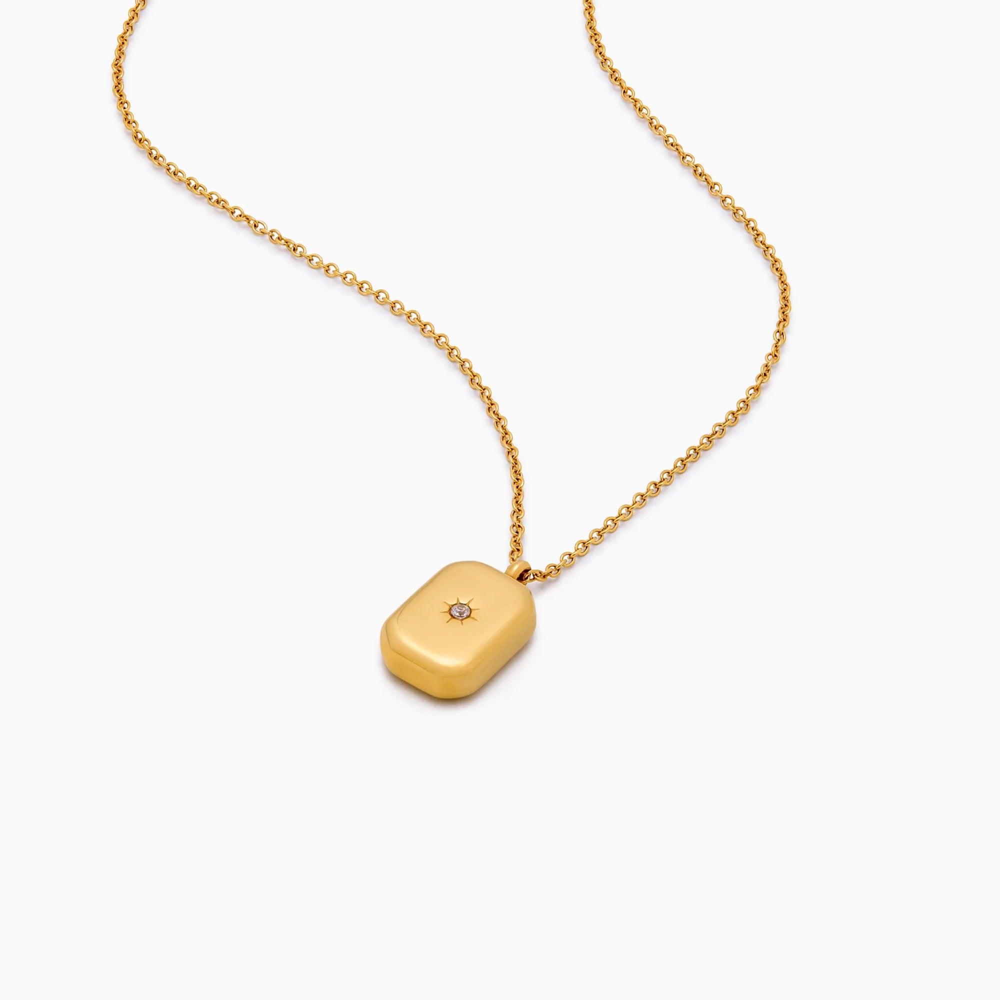 Stella Pendant Necklace