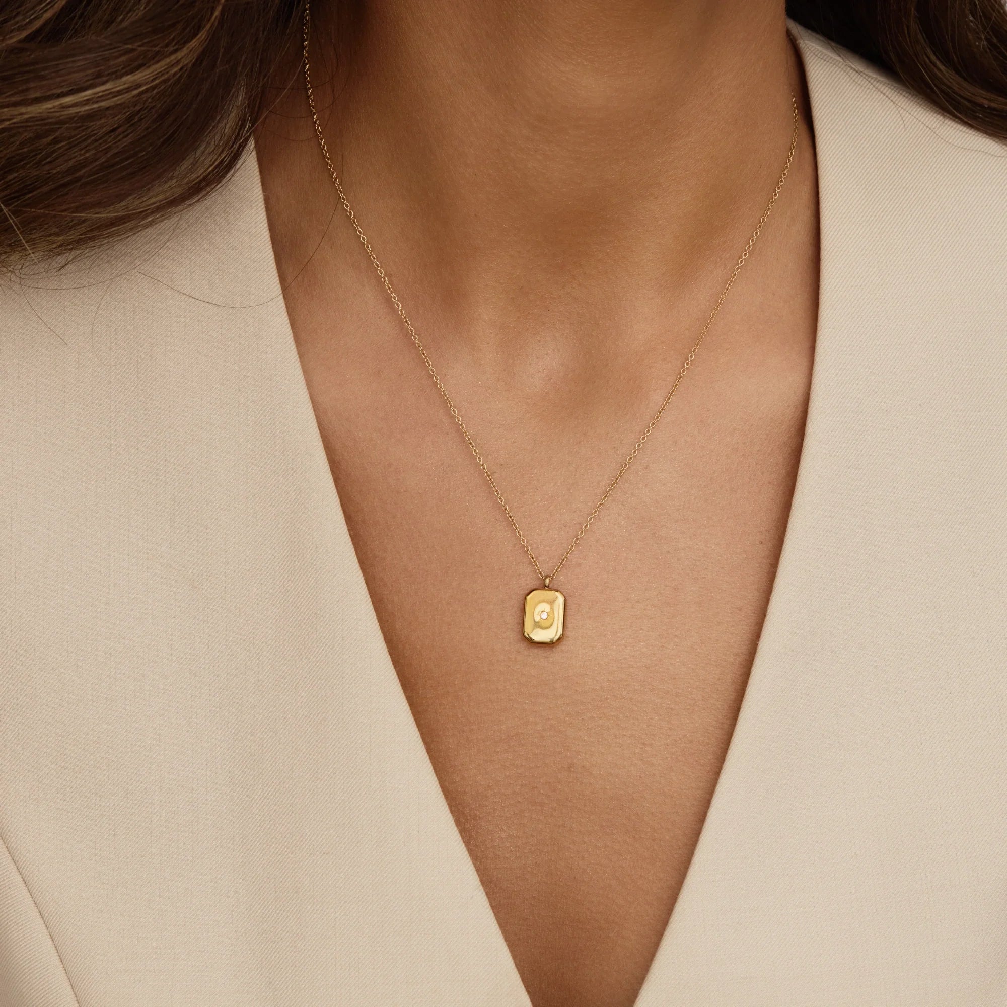 Stella Pendant Necklace